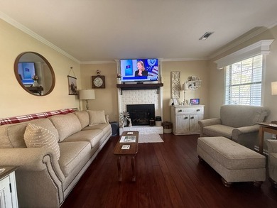 Immaculate 4-bedroom, 2-bath home located in a highly - photo 6