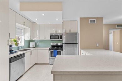 Lake Condo For Sale in Davie, Florida