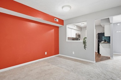 Low-maintenance living awaits at 3622 N. Lakeside Dr. in the - photo 11