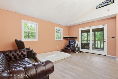 86 FEET OF GORGEOUS LAKEFRONT! -- the one thing no renovation - photo 22