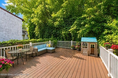 Welcome to 102 Cebra Avenue! This spacious 2-3 bedroom - photo 27