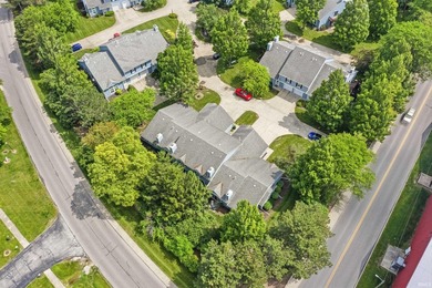 Low-maintenance living awaits at 3622 N. Lakeside Dr. in the - photo 28