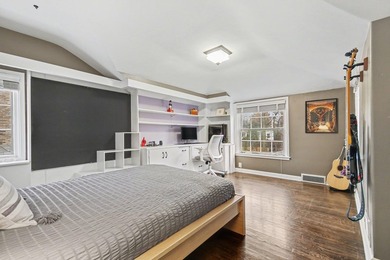From renowned architect Wallace Frost, these timeless homes are - photo 34