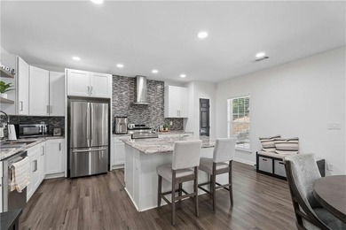 Experience elevated living in this fully renovated luxury estate - photo 38