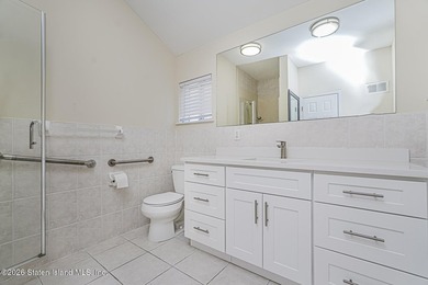 Welcome to 6 Clinton Court! This impressive single family Side - photo 11