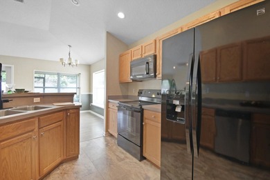 Welcome to 948 Oak Arbor Circle, a beautifully maintained - photo 12