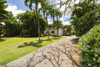 Located in the *Queen's Bath* neighborhood and nestled at the - photo 4