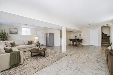 Welcome to 6 Clinton Court! This impressive single family Side - photo 18