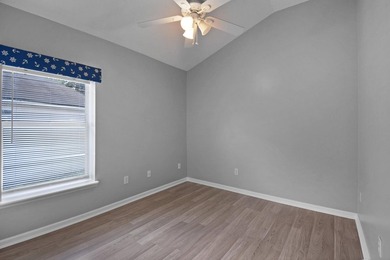 Welcome to 948 Oak Arbor Circle, a beautifully maintained - photo 19