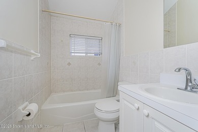 Welcome to 6 Clinton Court! This impressive single family Side - photo 20
