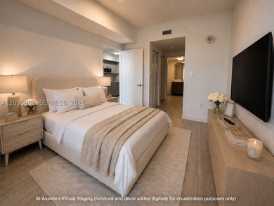 MOTIVATED SELLER! Beautiful 2 Bed/ 2 Bath unit with water and - photo 3