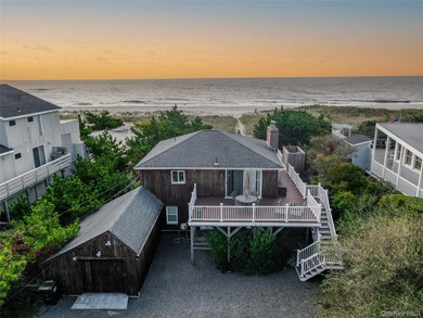 Experience the essence of Hamptons Oceanfront living in this - photo 3