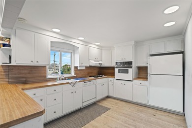 Experience the essence of Hamptons Oceanfront living in this - photo 8