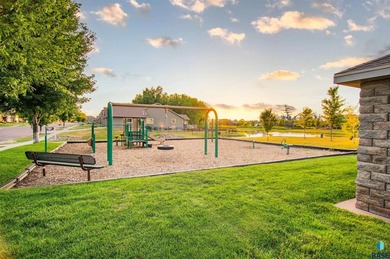 Enjoy easy, low-maintenance living in desirable southeast Sioux - photo 18