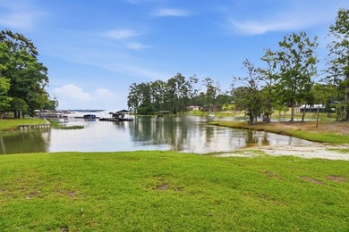 Rare Waterfront Opportunity in Englewood Subdivision! Just - photo 1
