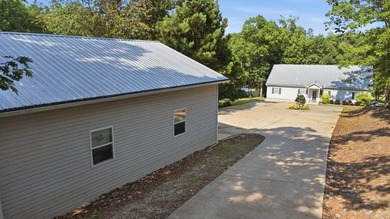 Rare Waterfront Opportunity in Englewood Subdivision! Just - photo 2