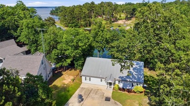 Rare Waterfront Opportunity in Englewood Subdivision! Just - photo 5
