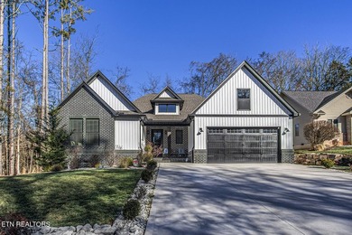 Tellico Lake Home For Sale in Loudon Tennessee