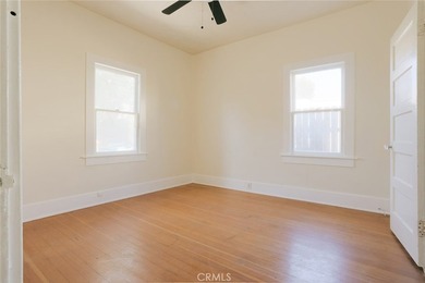 925 S Grand Ave - photo 7