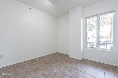 ELEGANT 2-STORY TOWNHOME in the Prestigious Willow Historic