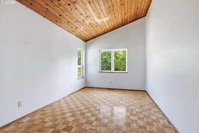 Enjoy the beauty of the Pacific Northwest in this custom-built 4 - photo 22