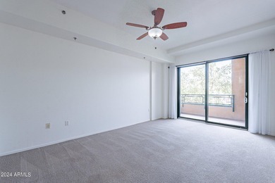 ELEGANT 2-STORY TOWNHOME in the Prestigious Willow Historic