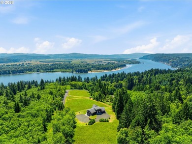 Enjoy the beauty of the Pacific Northwest in this custom-built 4 - photo 46