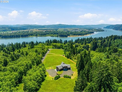 Enjoy the beauty of the Pacific Northwest in this custom-built 4 - photo 48