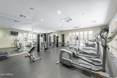 ELEGANT 2-STORY TOWNHOME in the Prestigious Willow Historic