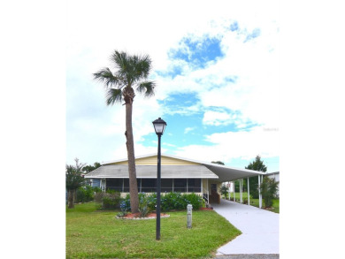 (private lake, pond, creek) Home For Sale in Oviedo Florida