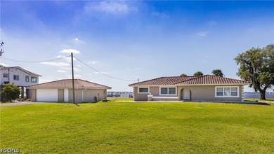 ONCE-IN-A-LIFETIME RIVERFRONT OPPORTUNITY! Experience the - photo 2