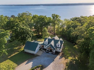 Experience refined lake living on Lake Eufaula/Walter F. George! - photo 3