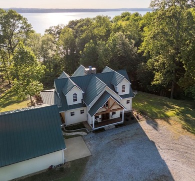 Experience refined lake living on Lake Eufaula/Walter F. George! - photo 4