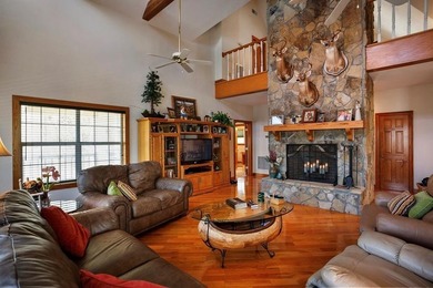 Experience refined lake living on Lake Eufaula/Walter F. George! - photo 8