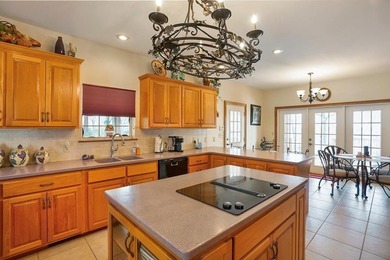 Experience refined lake living on Lake Eufaula/Walter F. George! - photo 10