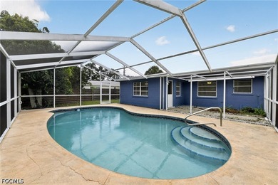Welcome to this classic Sarasota pool home in the desirable - photo 7