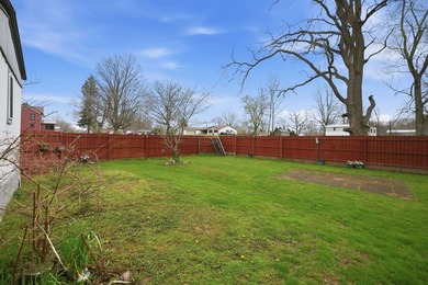 Well maintained 2-bedroom, 2 bath home with Deeded Lake Access - photo 15