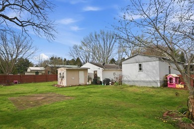 Well maintained 2-bedroom, 2 bath home with Deeded Lake Access - photo 17