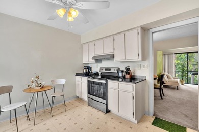 Discover exceptional space, comfort, and convenience in this - photo 18