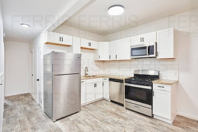 INVESTOR ALERT/High-Yield 5-Unit Asset in Prime Williamsburg - photo 3