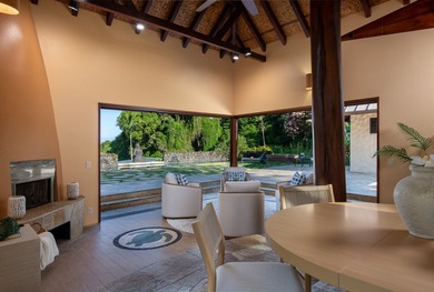 Welcome to Hale Laule'a, the House of Peace. A property that is - photo 6