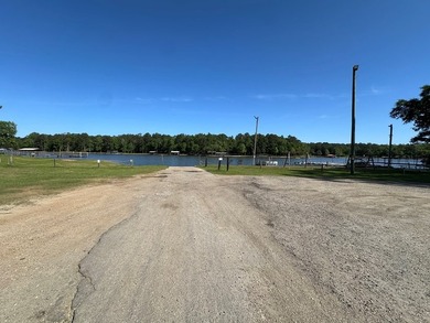 Want lake life without the lakefront price? This beautiful - photo 4