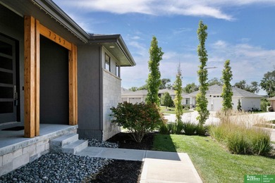 Flanagan Lake Home For Sale in Bennington Nebraska