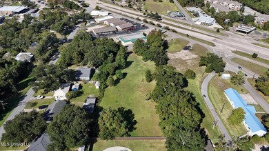 Exceptional opportunity to acquire five contiguous parcels - photo 2