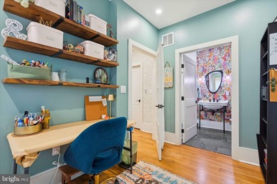This home is set squarely between Passyunk Square and Queen - photo 12