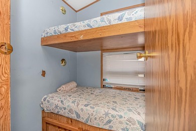 Do you want to live on VACATION full time or have a fabulous - photo 13