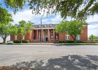 Step into a piece of Alabama history. This iconic - photo 3