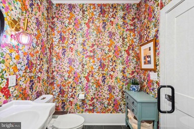 This home is set squarely between Passyunk Square and Queen - photo 15