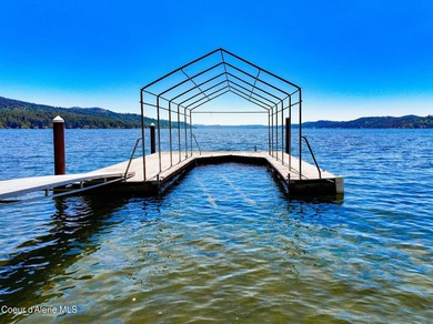 Located in Carlin Bay, this custom lakefront home offers 6,074 - photo 16