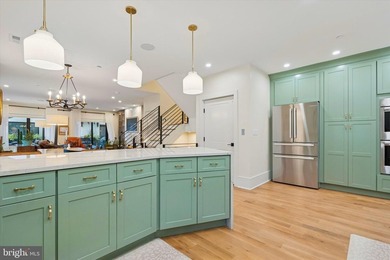 This home is set squarely between Passyunk Square and Queen - photo 22